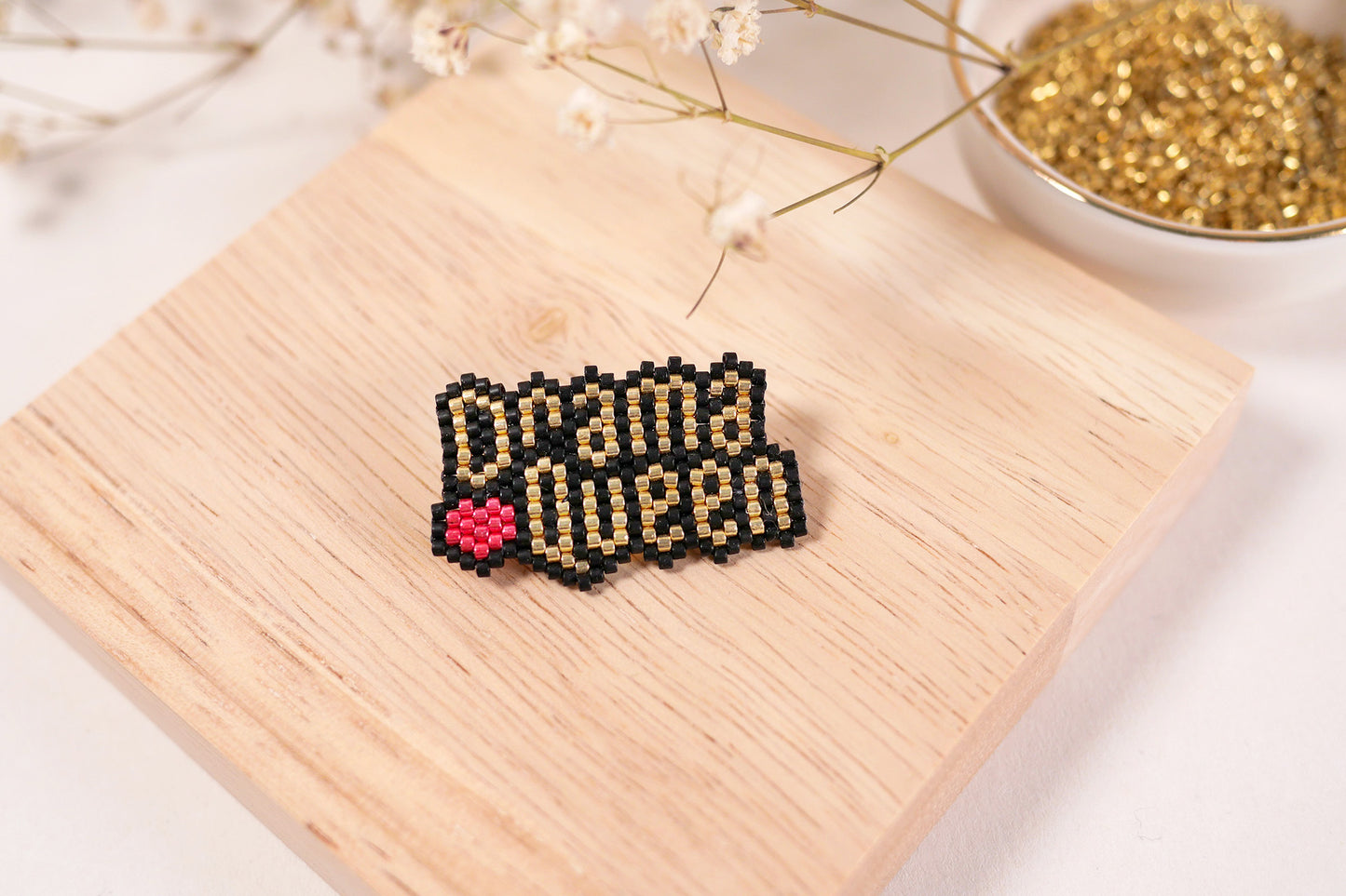 Broche Drama Queen