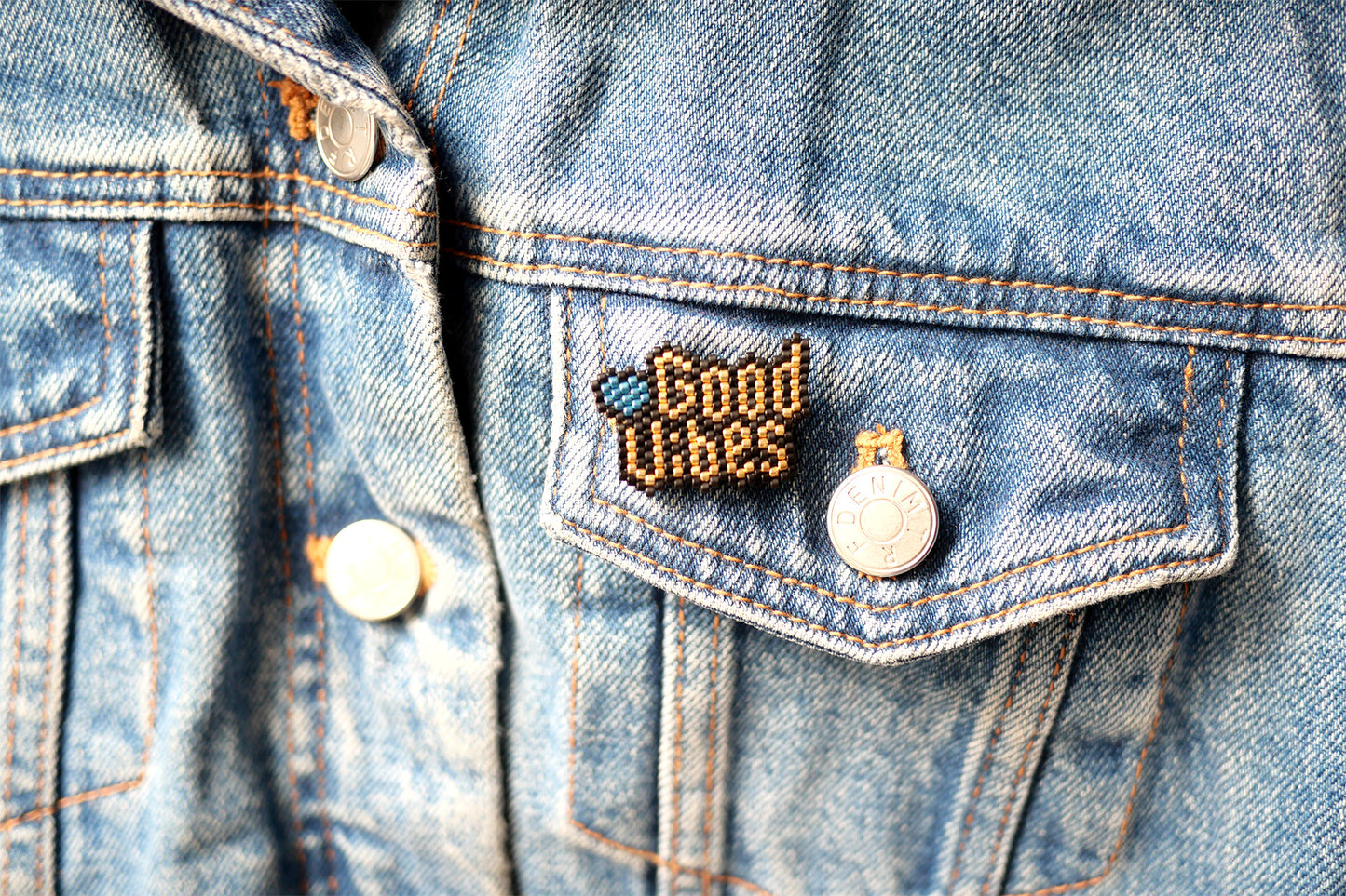 Broche Good Vibes